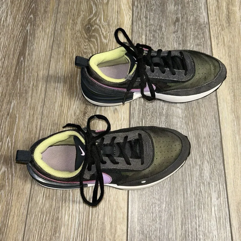 Nike Waffle One Youth US Size 2Y Black Green Purple Sneaker Shoes DC0480-002